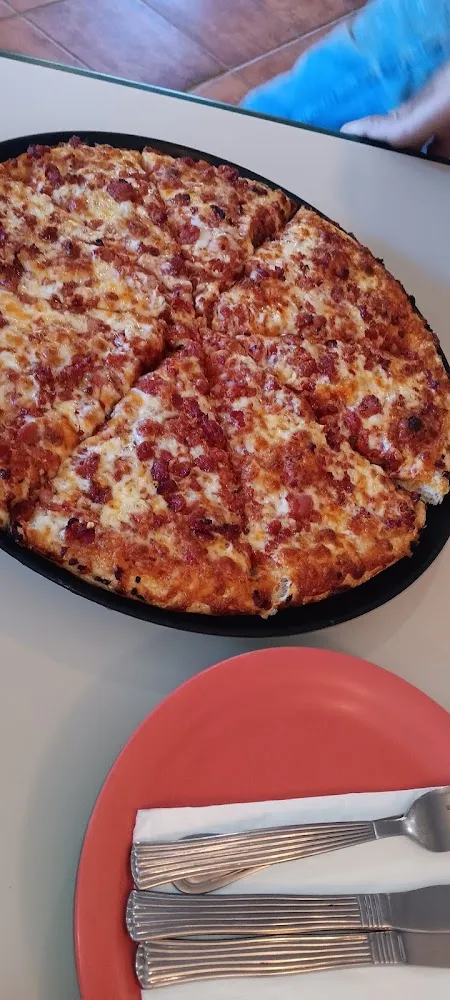 lg Chourico Pizza Ground Have Sliced Too